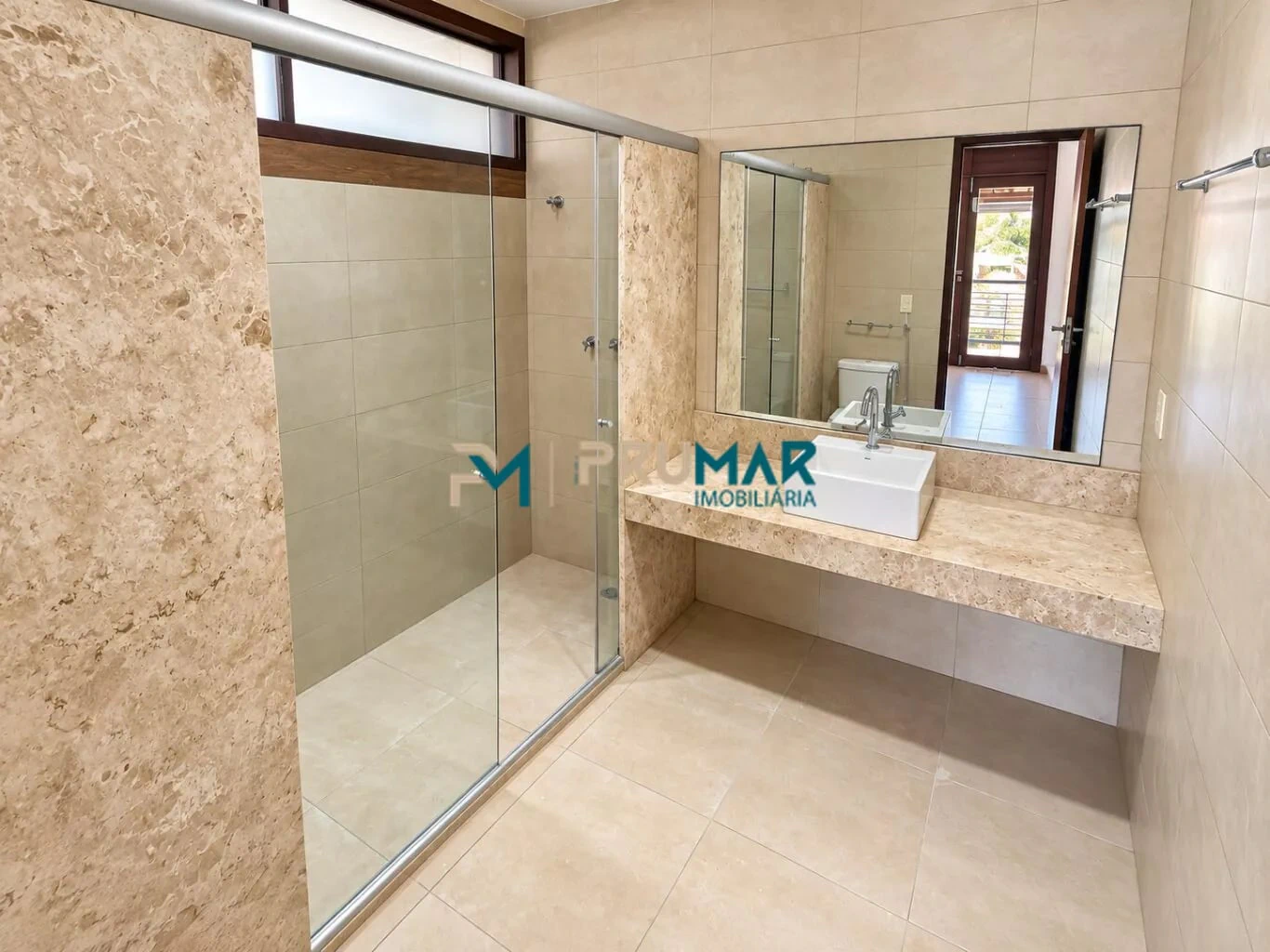 4 quartos e vista para a água: casa de 370 m² — photo 5