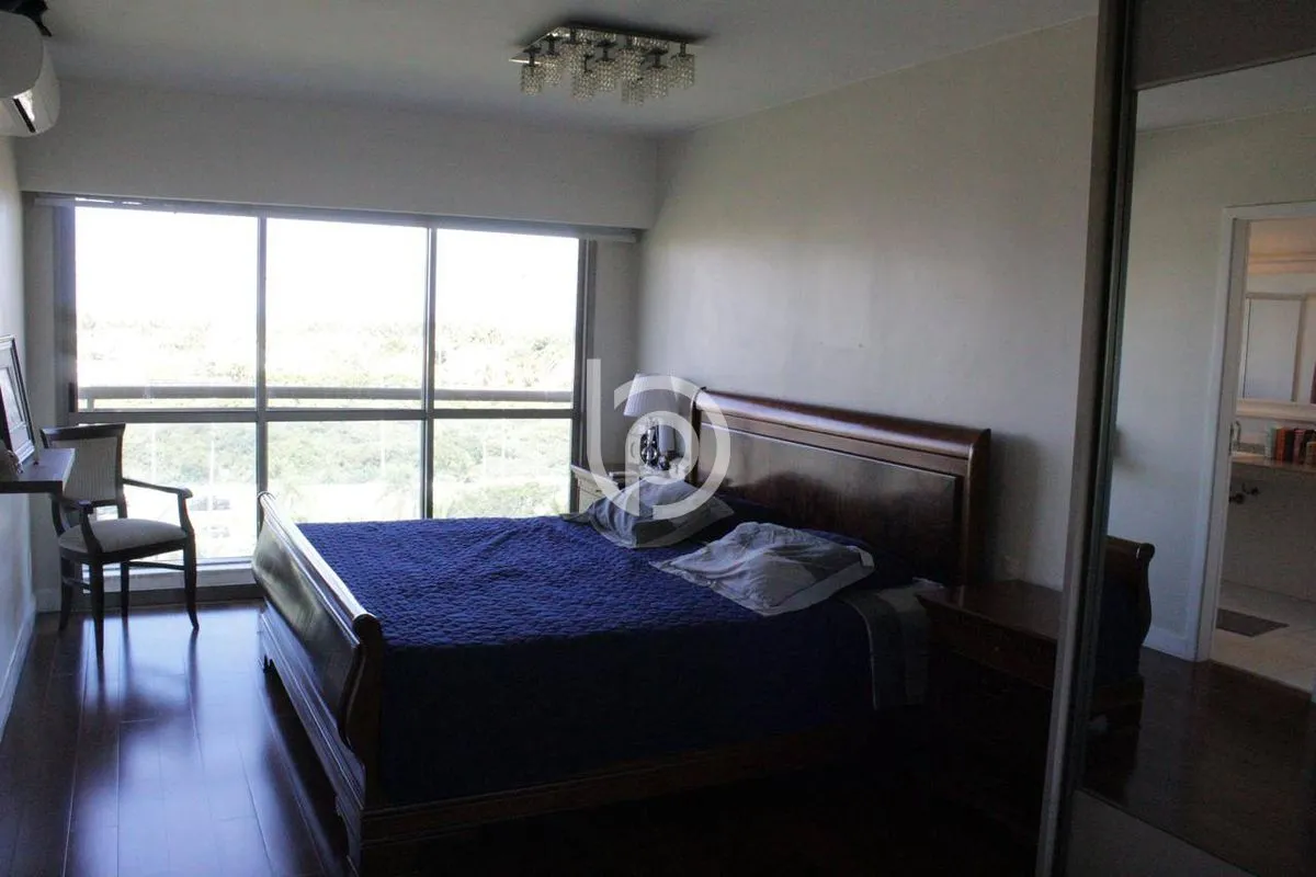 Furnished apartment with a closed kitchen and 4 bedrooms — photo 27