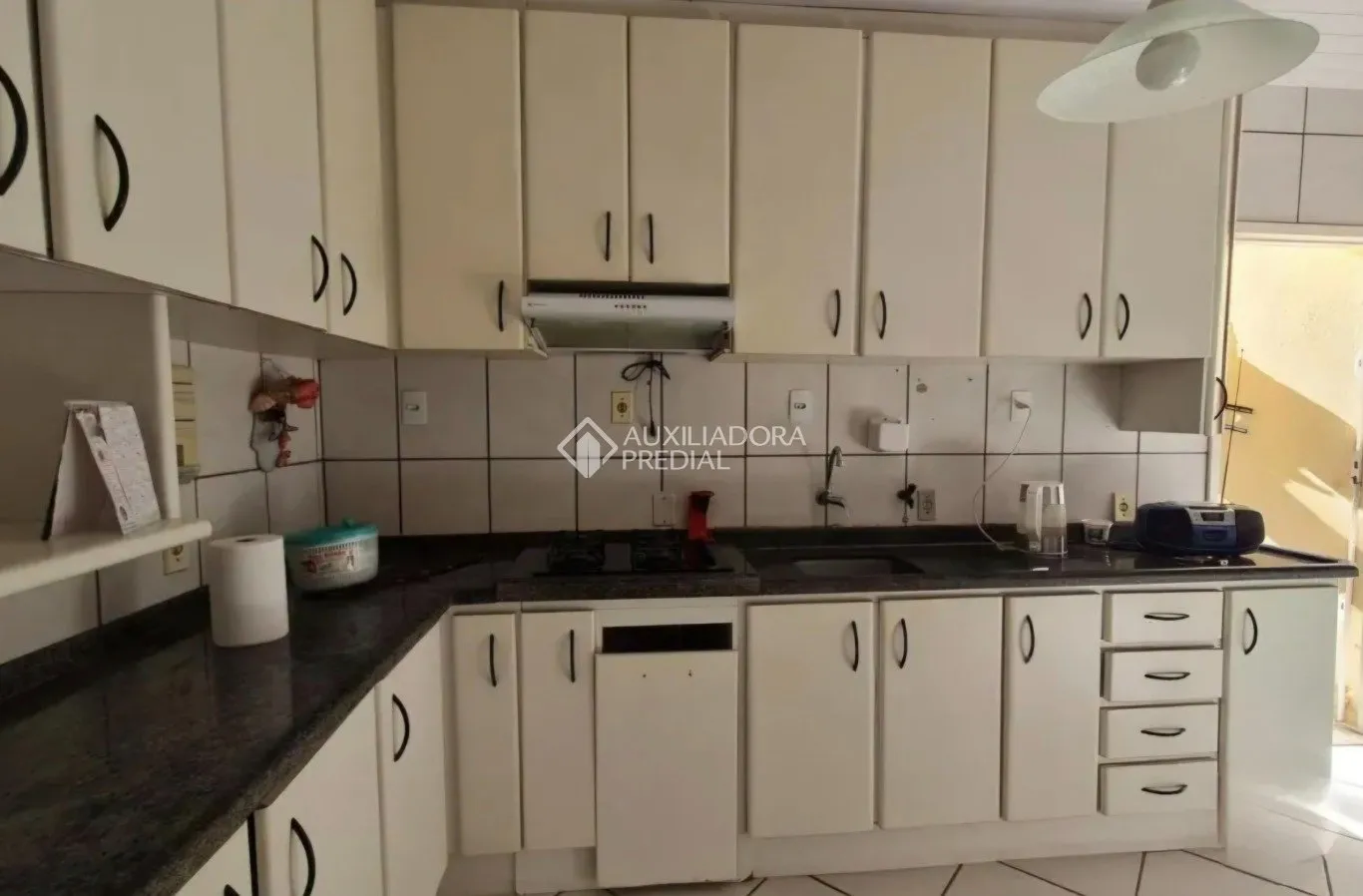 Casa con 5 dormitorios y cocina independiente con cocina a gas — photo 7
