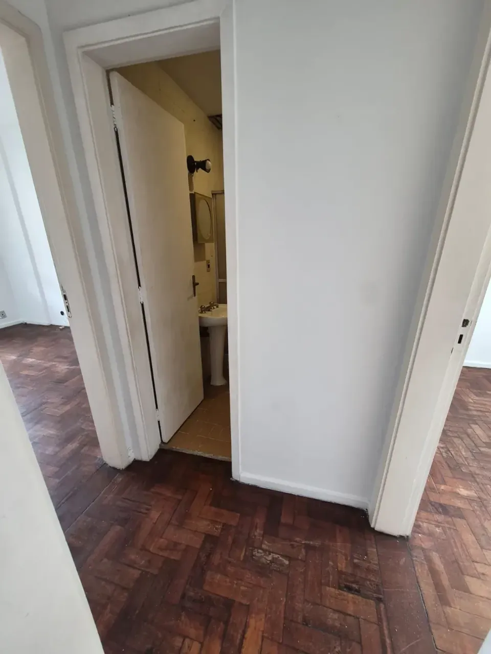 Apartment with 2 bedrooms and a balcony plus 1 parking spot — photo 16