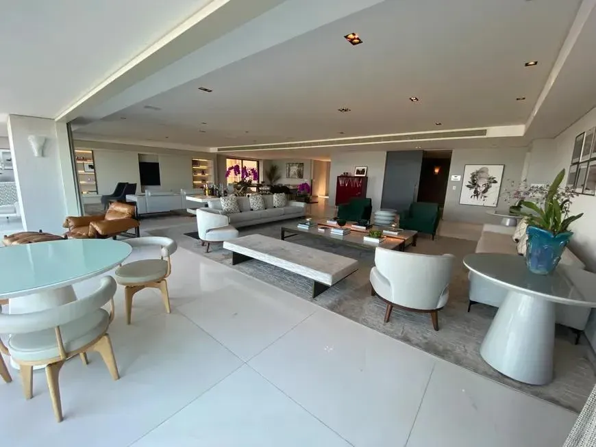 Apartamento sin muebles con 4 dormitorios y 5 baños — photo 13