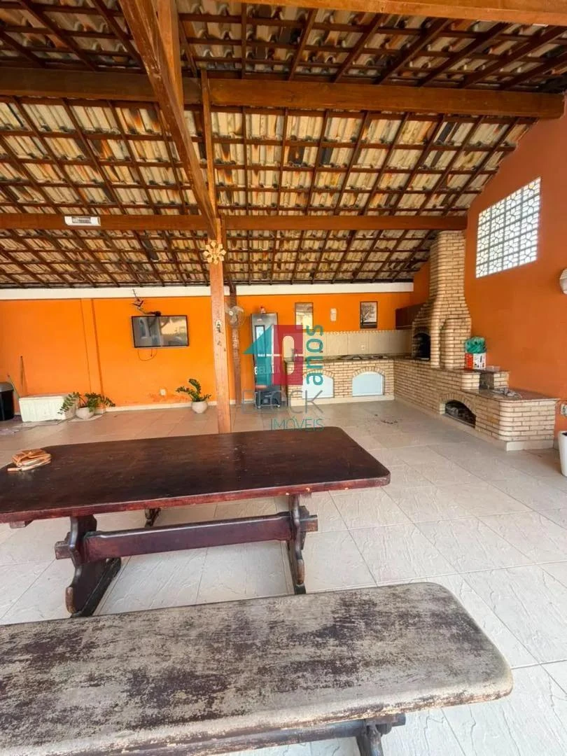 House with shared outdoor pool, 2 bedrooms and 400 m² — photo 26