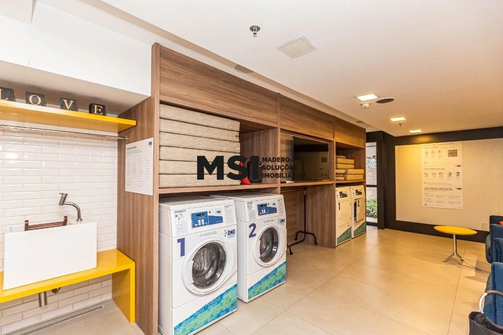 One-bedroom apartment with a washing machine — photo 22