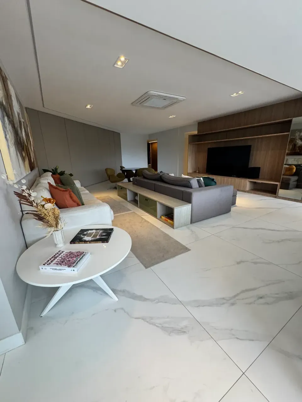 Apartamento mobiliado, 200 m², com janelas do piso ao teto — photo 13
