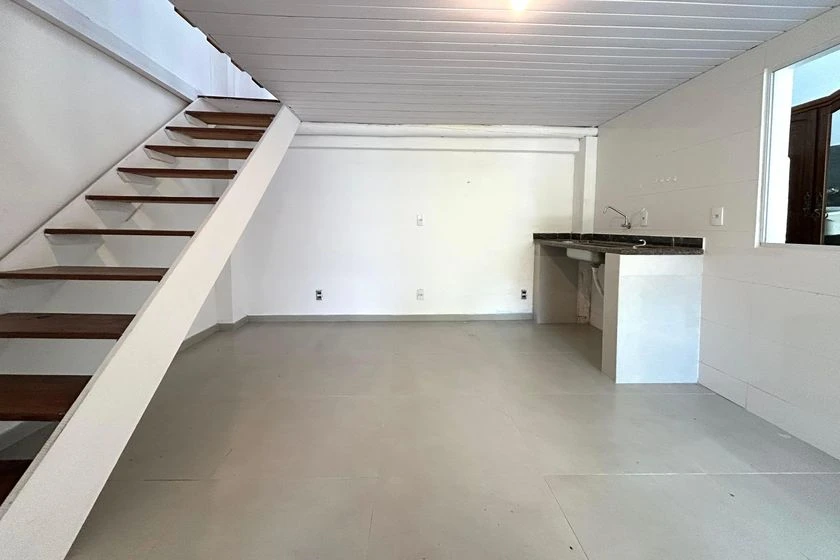 1-bedroom apartment with a balcony — photo 9