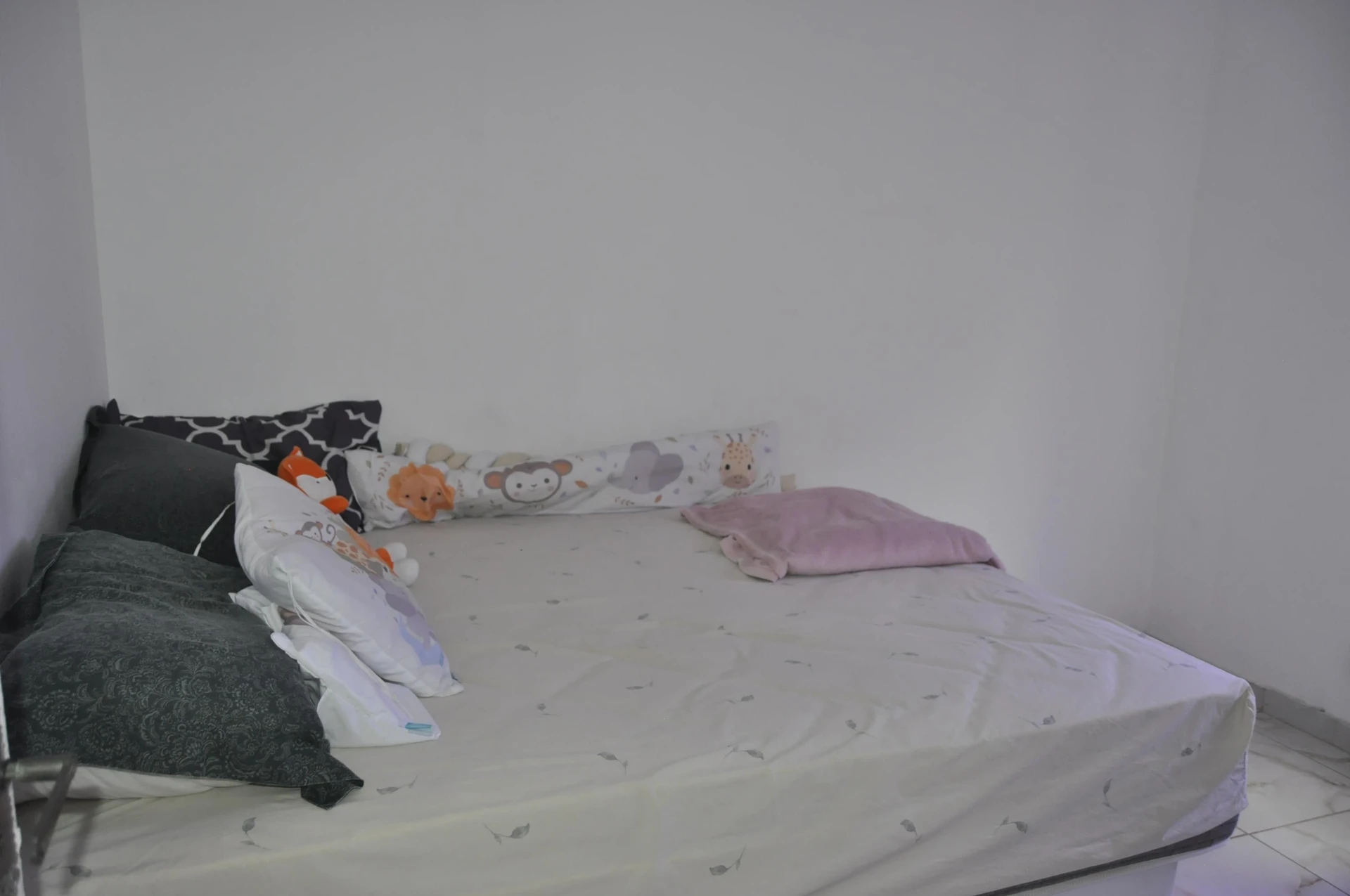 Furnished 2-bedroom apartment with private garden and 1 bath — photo 19