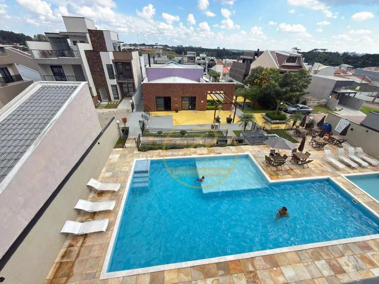 House 100 m² with 3 bedrooms and 2 parking spots — photo 9