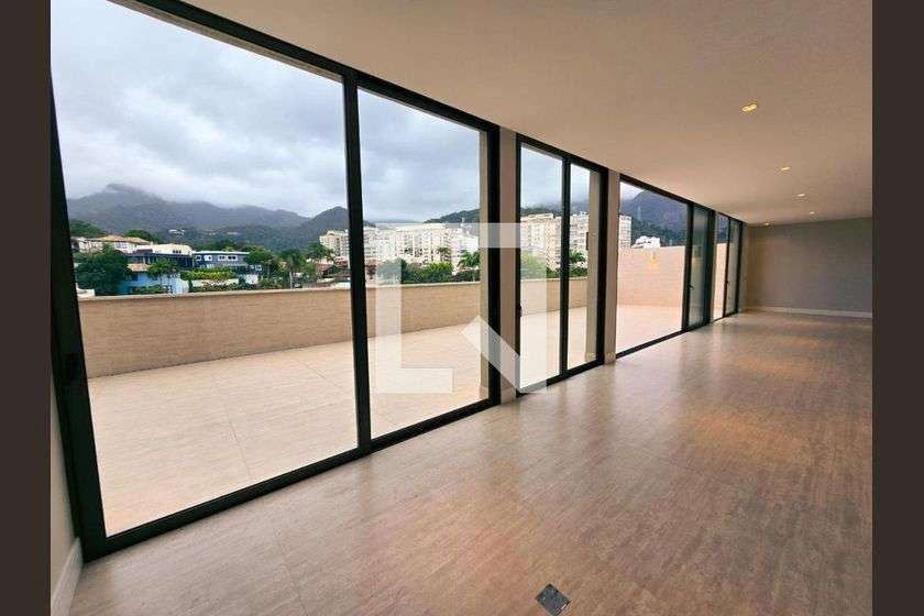 Rental apartment with 4 en-suite bedrooms and 460 m²