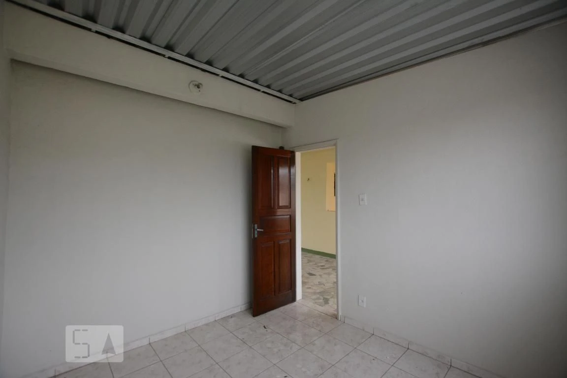 3-bedroom apartment with a glass-enclosed balcony — photo 24