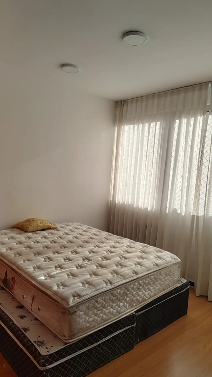 3-bedroom rental apartment with enclosed glass balcony — photo 13