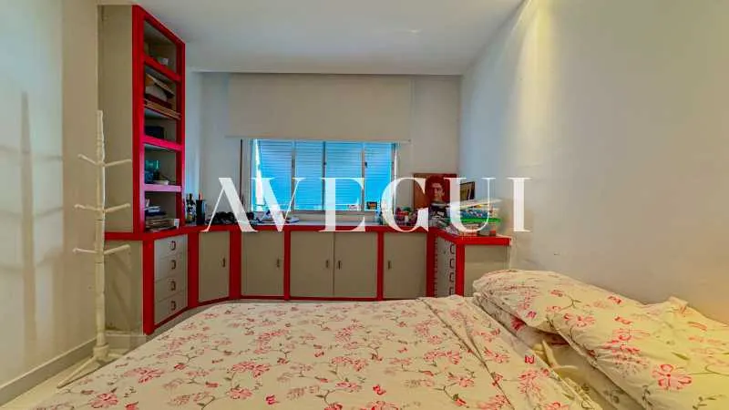 Residential apartment with 4 bedrooms and separate kitchen — photo 24