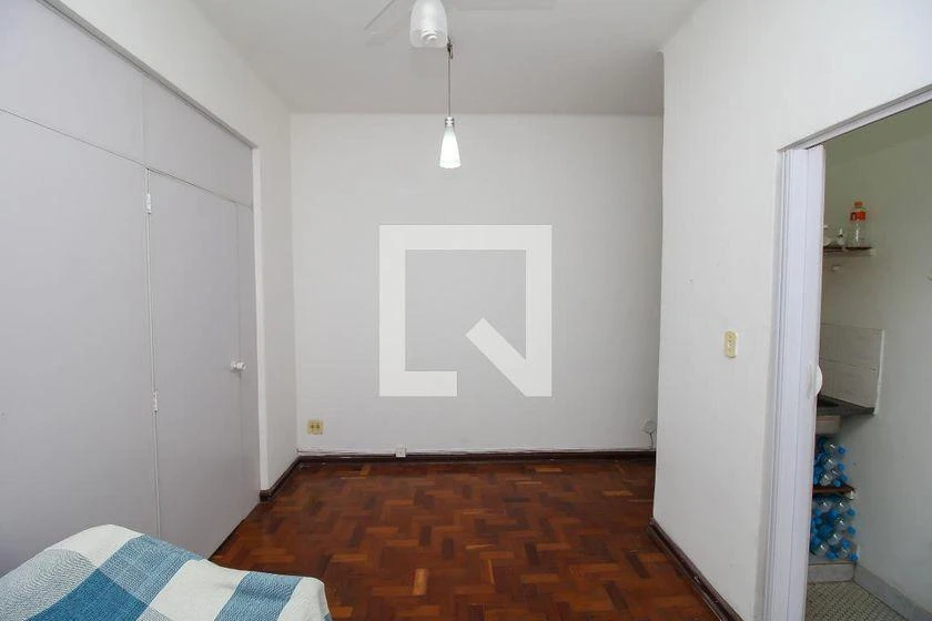 Monoambiente con piso de madera o laminado en Rio de Janeiro — photo 8