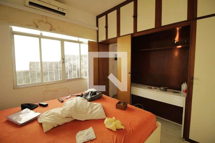 Casa de 381 m² com 7 quartos, 4 banheiros e jardim — photo 19