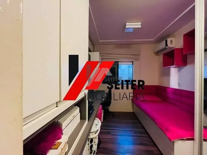 Меблированная квартира 212 м² с застекленным балконом — photo 30