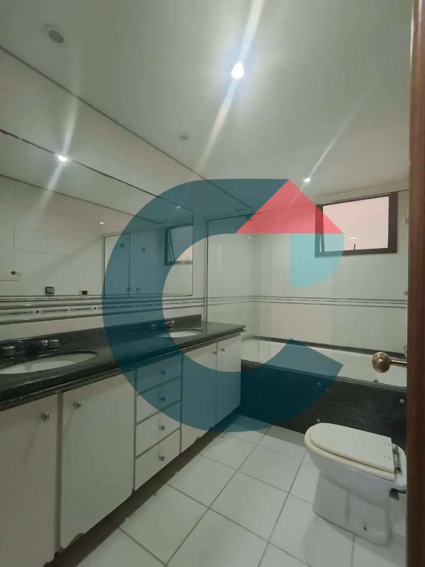 Departamento en piso 2 con bañera — photo 15