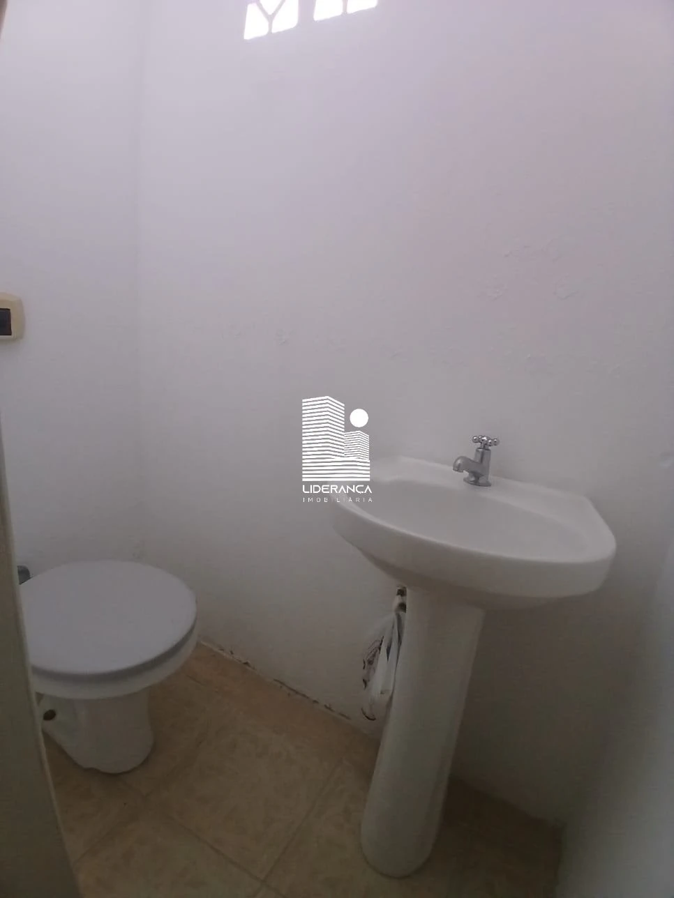 Casa, 236 m², con balcón cerrado con vidrio — photo 22