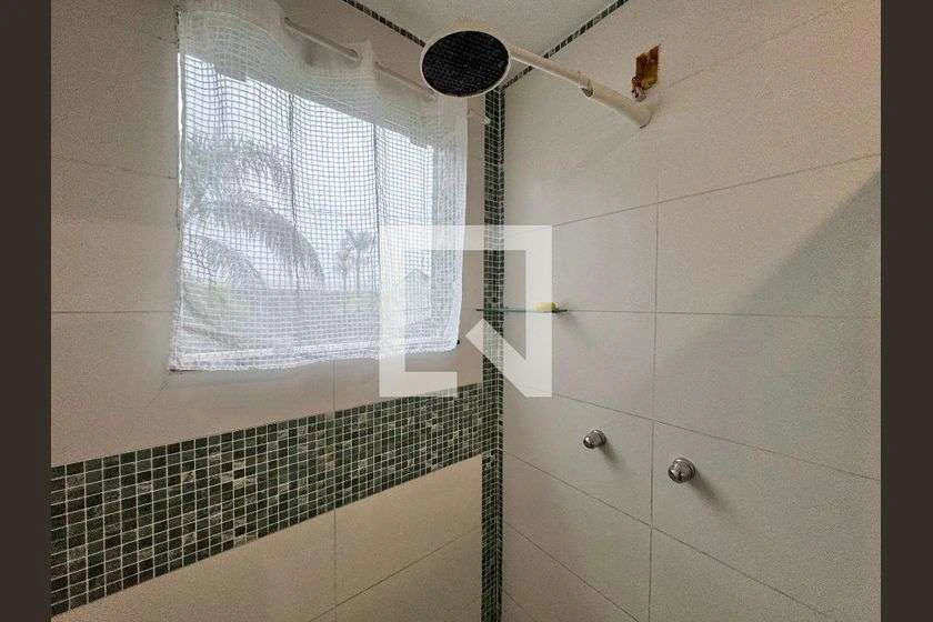 House 280 m² with 4 bedrooms and 3 bathrooms — photo 29