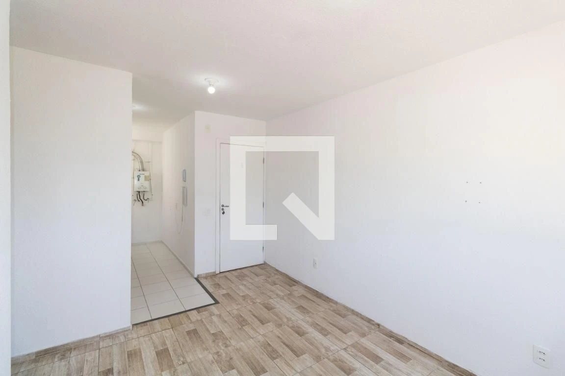 Unfurnished 2-bedroom apartment with 1 bath and parking — photo 25