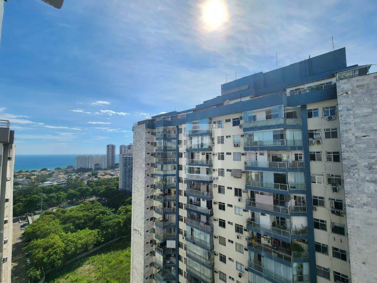 Duplex penthouse with 2 bedrooms and 4 bathrooms, 197 m² — photo 10