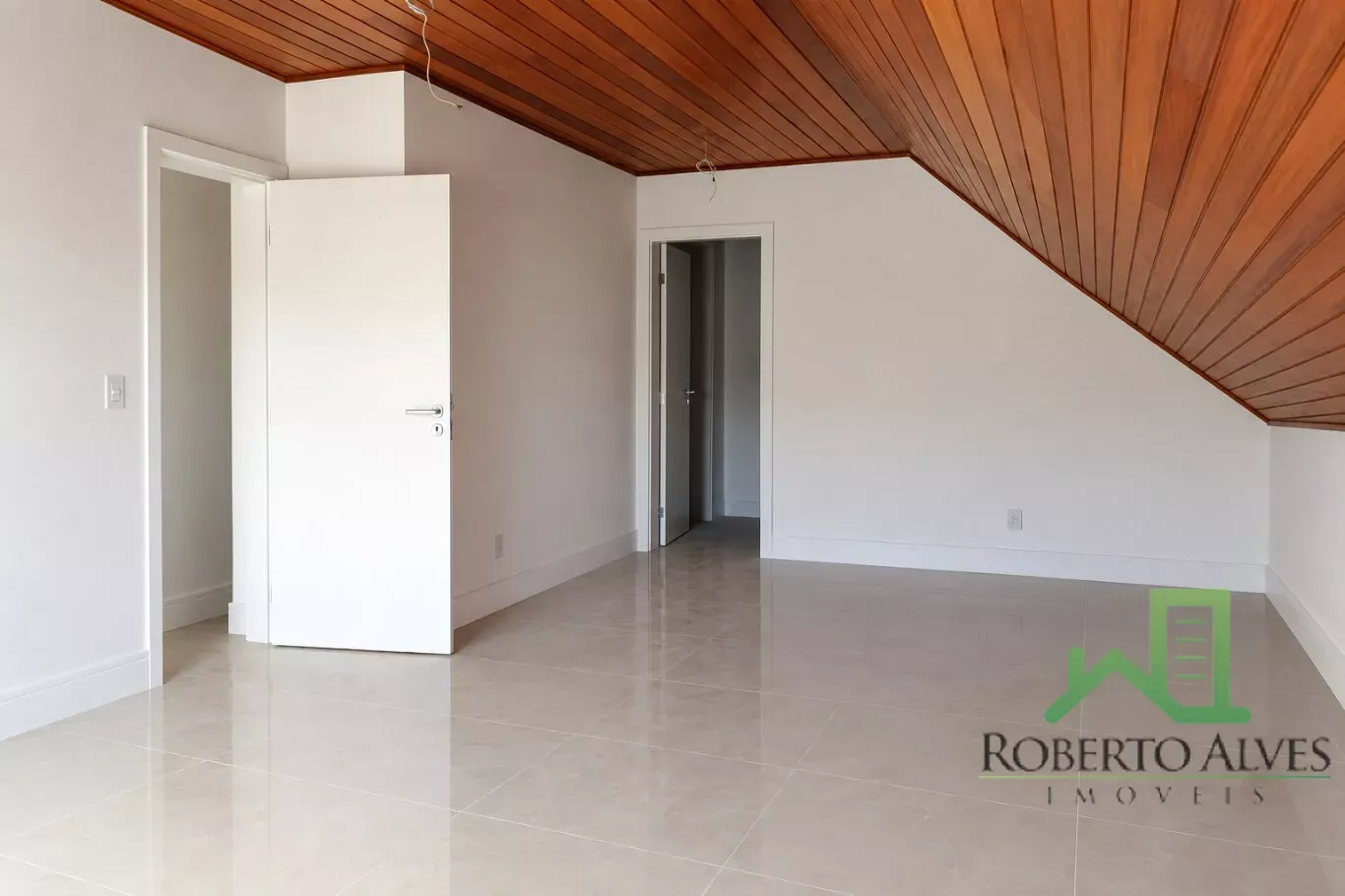 Duplex penthouse, 186 m² with 2 en-suite bedrooms — photo 20