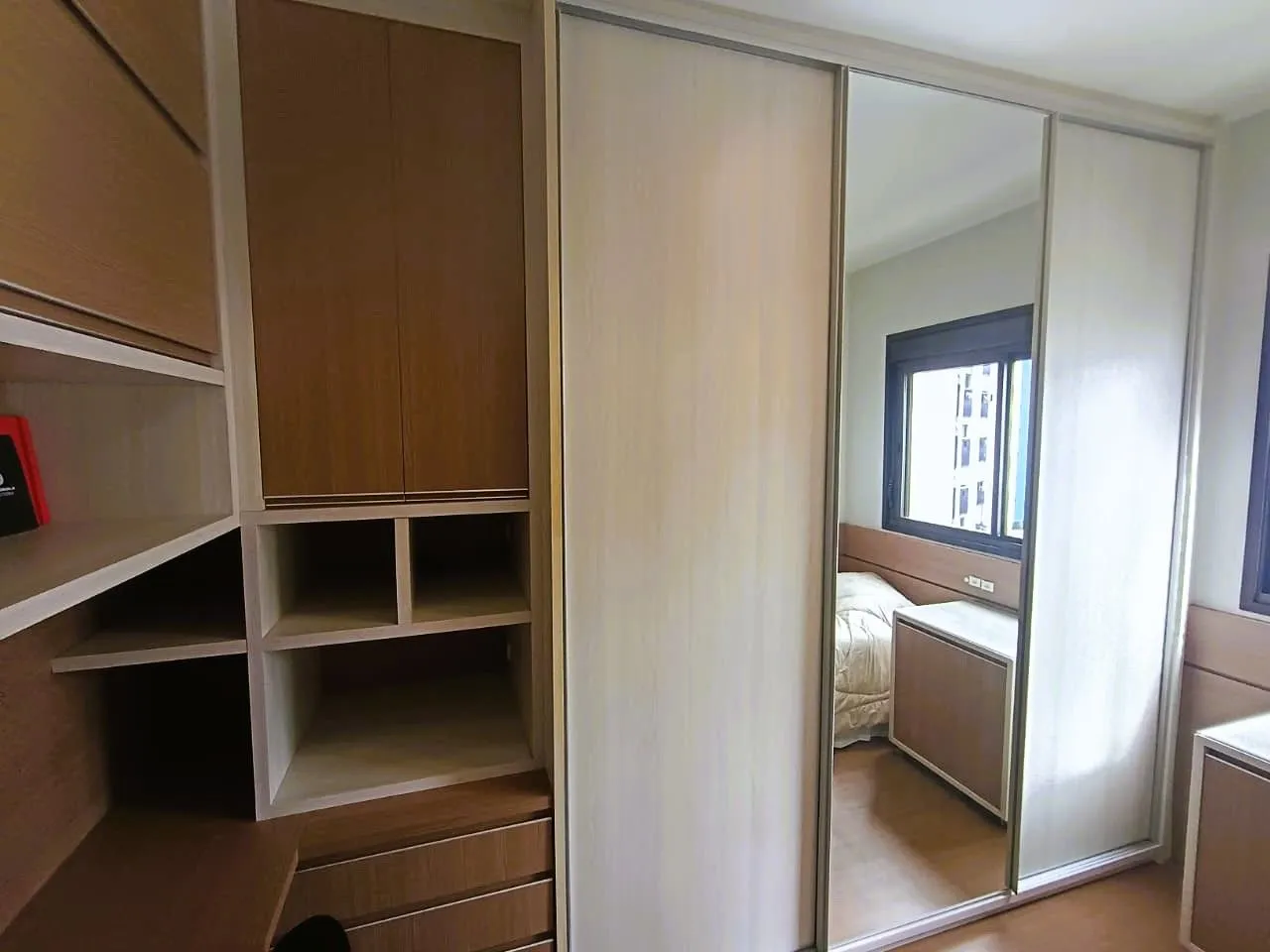 Квартира 71 м² с застеклённым балконом и видом на горы — photo 5