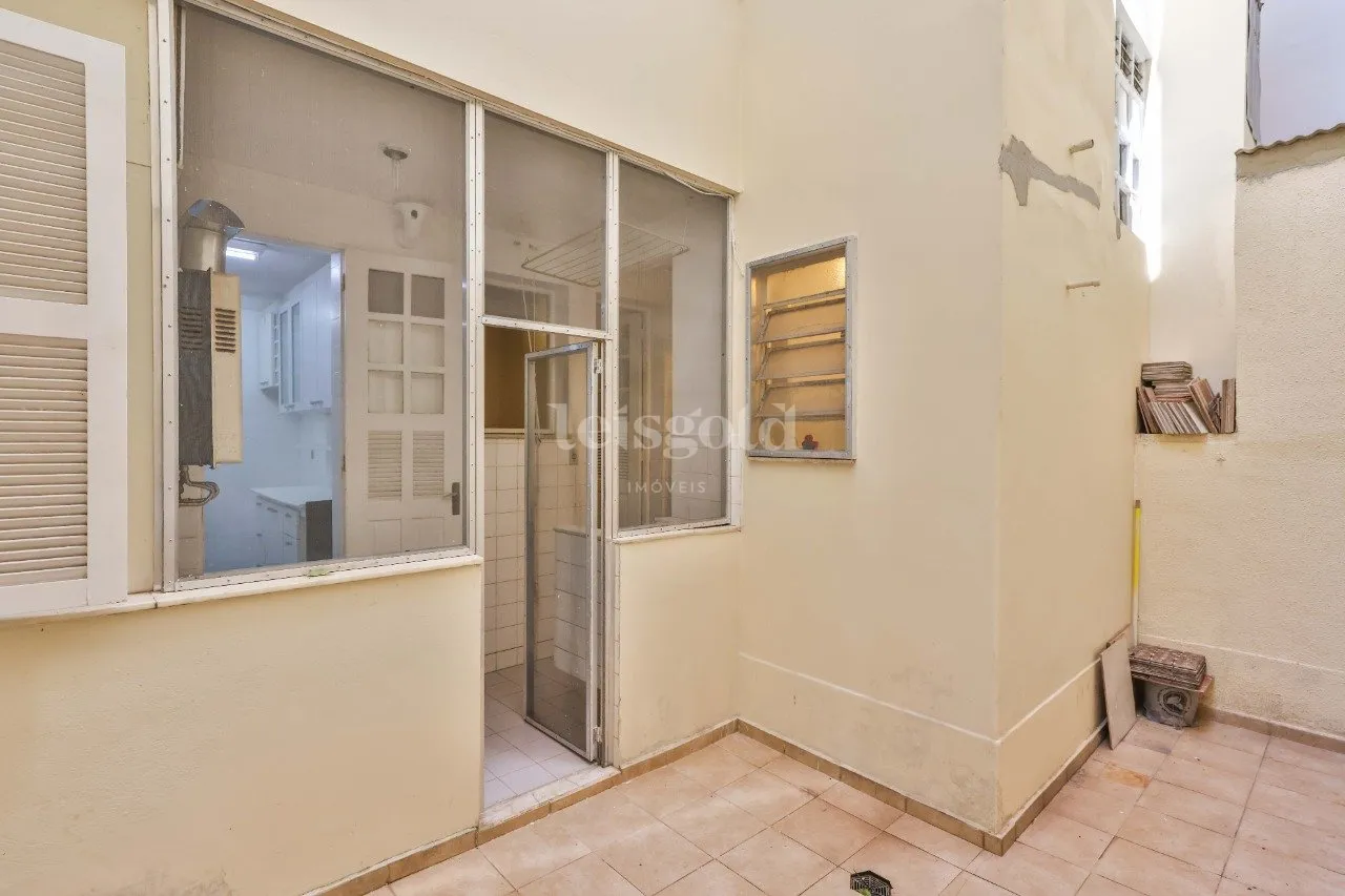 Ground-floor apartment with an enclosed winter balcony — photo 18