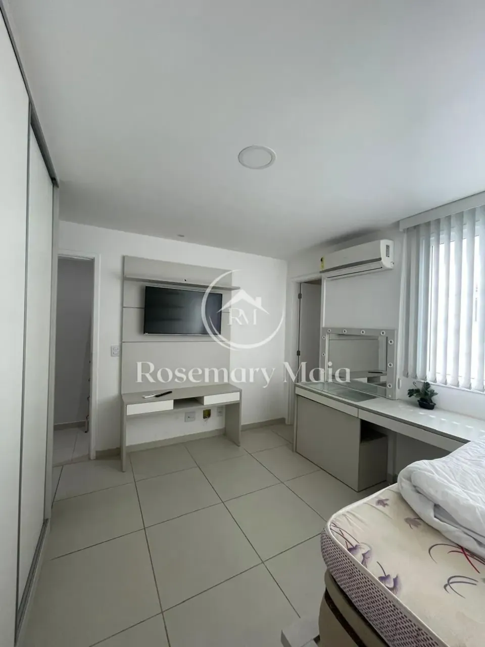Apartamento mobiliado com 3 quartos, 5 banheiros e 3 vagas — photo 3