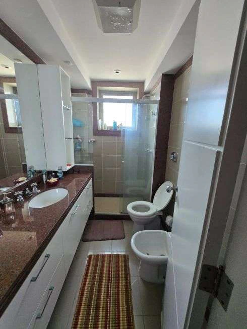 Furnished 200 m² apartment with 4 bedrooms and 3 parking — photo 31