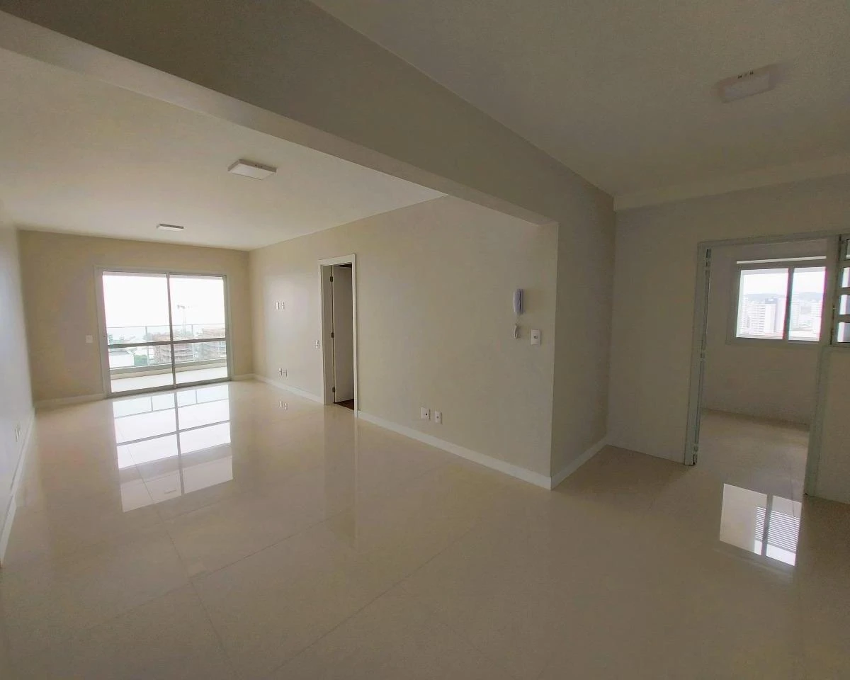 3-bedroom apartment with a water view in Florianópolis — photo 5