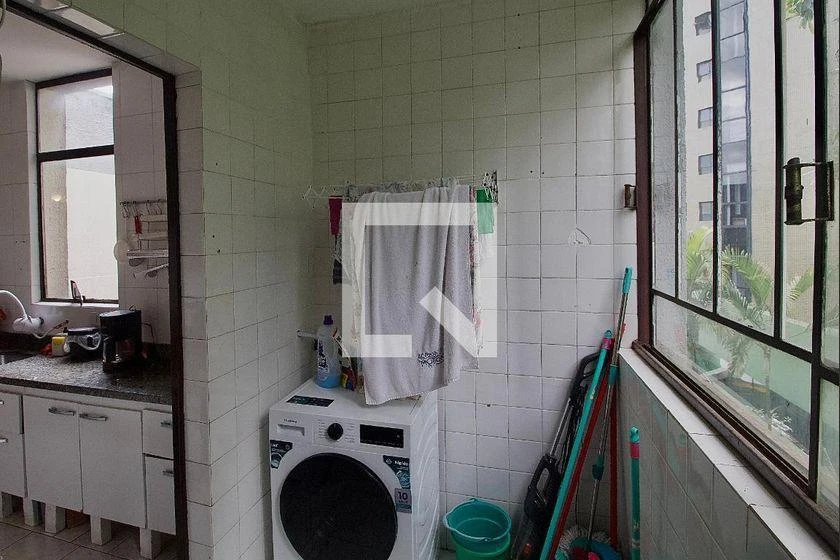 3-bedroom apartment with a home office in Curitiba — photo 10