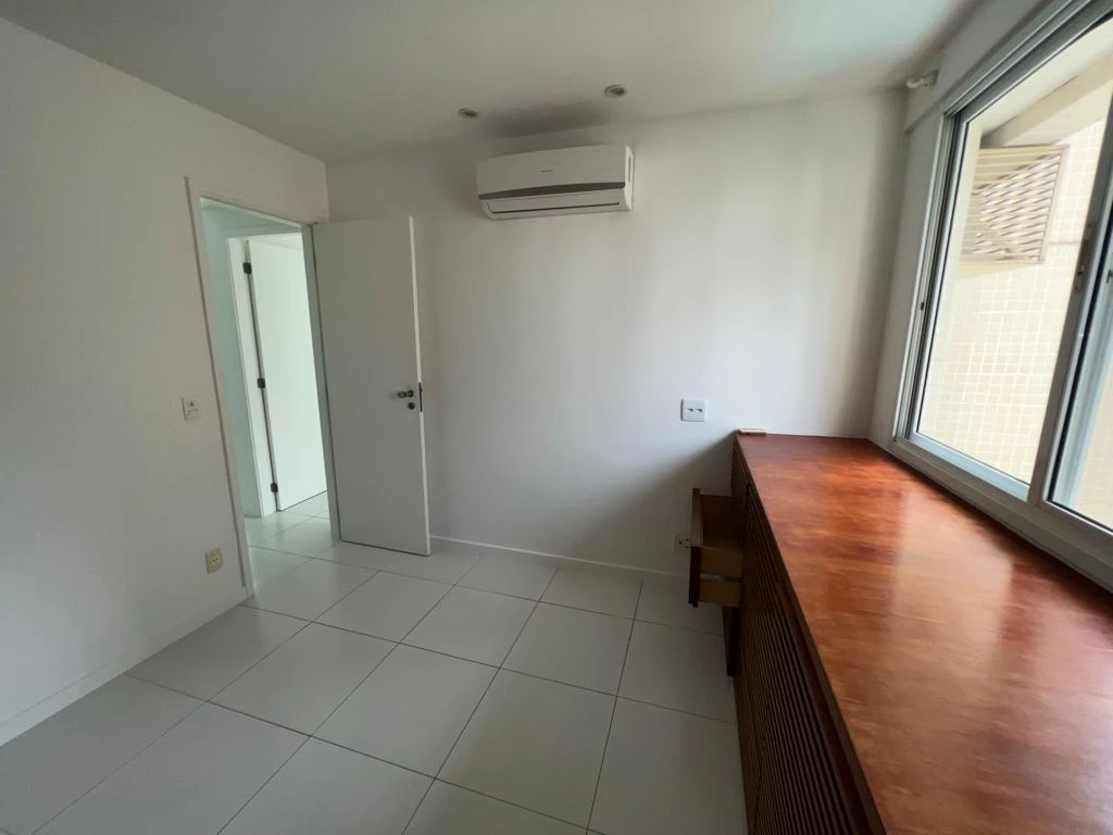 144 m² duplex with 4 bedrooms and 5 bathrooms — photo 11