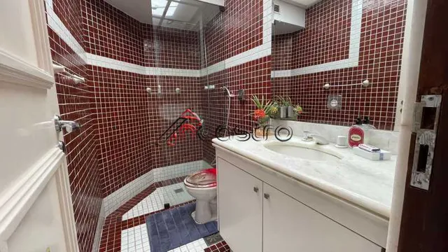 Unfurnished apartment with a closed kitchen and 5 bedrooms — photo 16