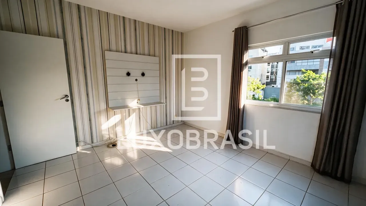 Furnished house with a private pool and 6 bedrooms — photo 23