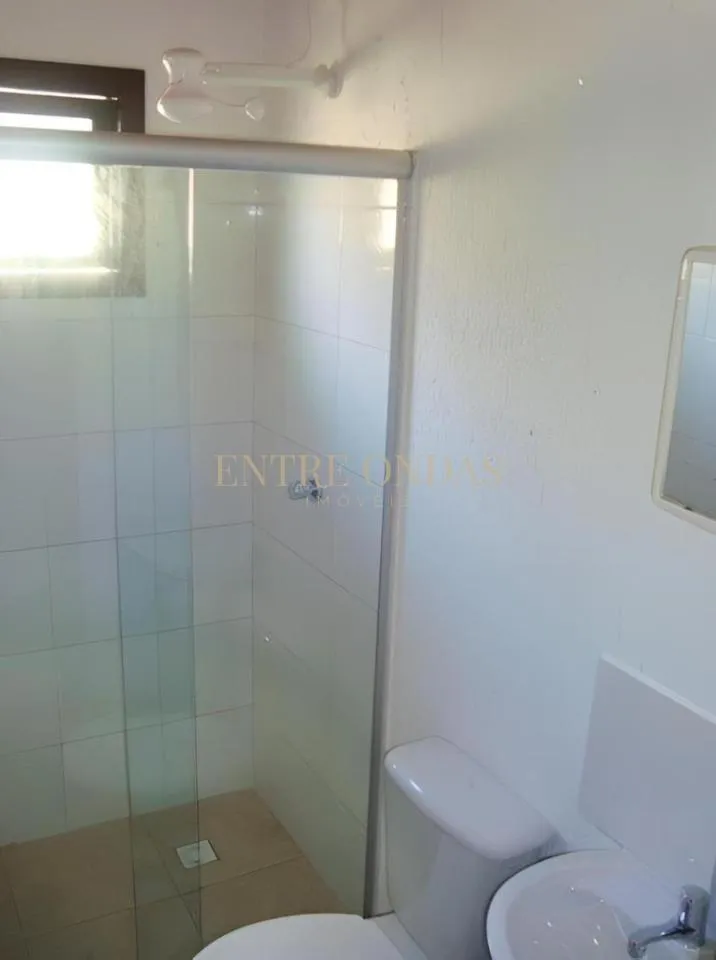 2-bedroom house with a garden in Florianópolis — photo 6