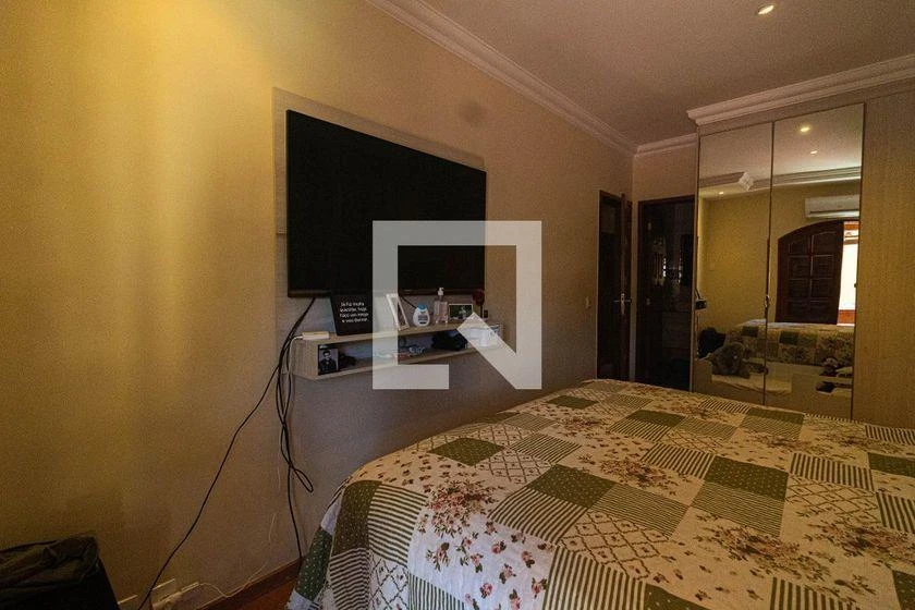 Rental house with 4 en-suite bedrooms and 7 baths, 670 m² — photo 25