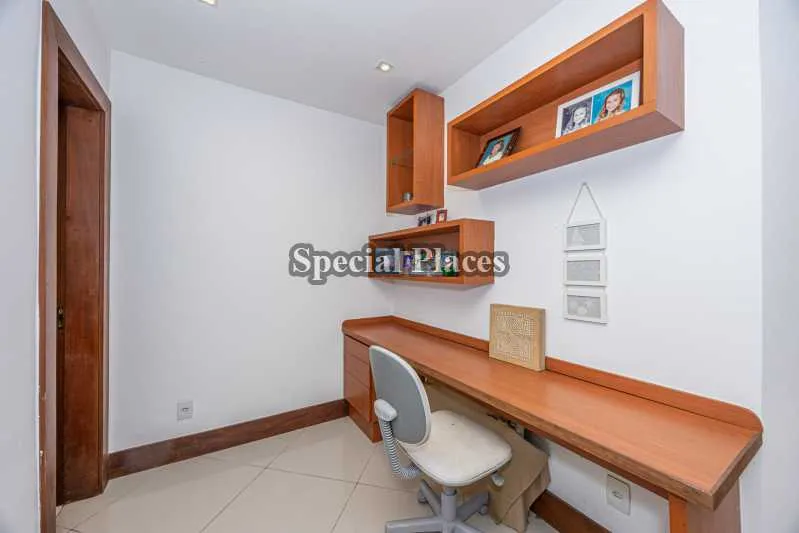 Furnished house with 5 bedrooms and 5 bathrooms plus balcony — photo 10