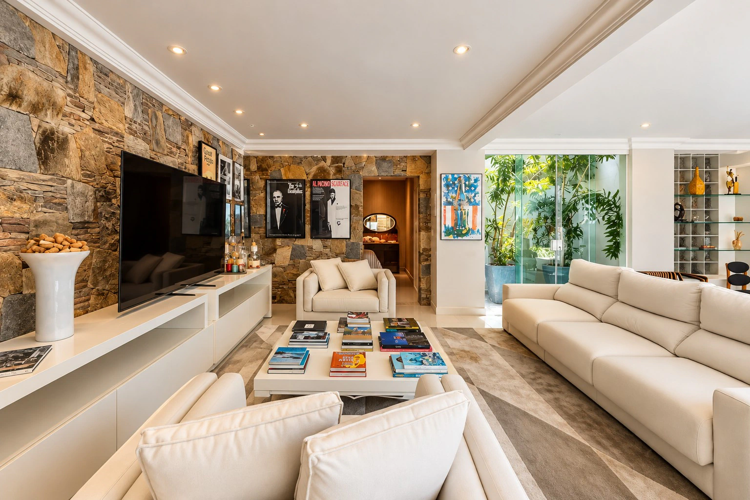 Furnished house, 1100 m², with a glass-enclosed balcony — photo 29