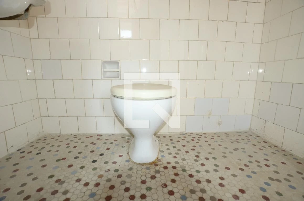 Rental apartment with 2 bedrooms and 1 bathroom — photo 17