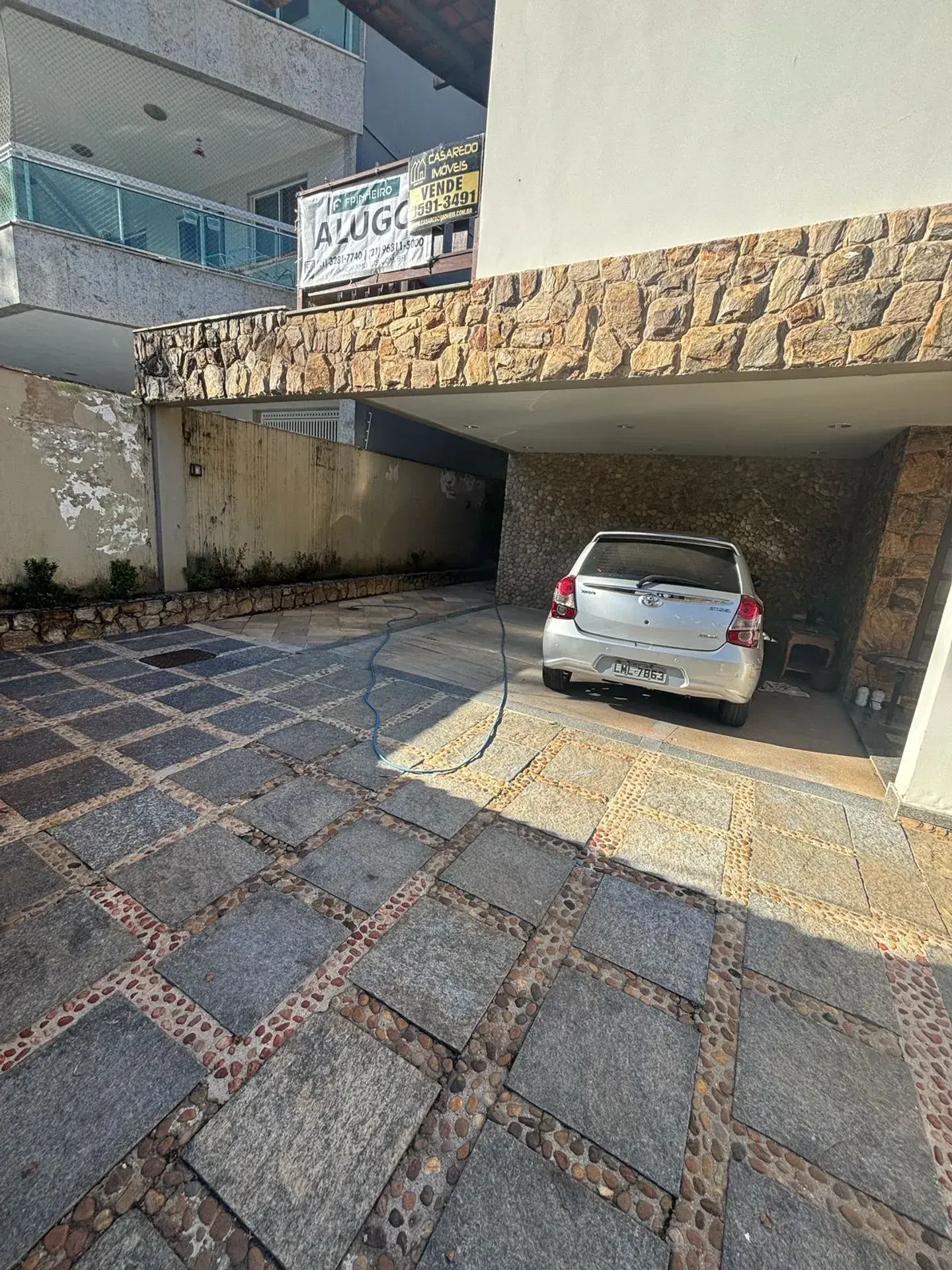 3-bedroom apartment with 5 bathrooms and a balcony — photo 55