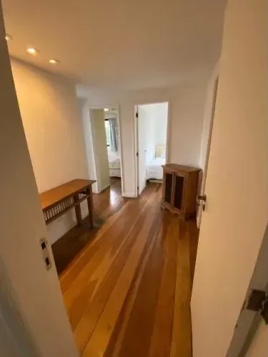 4-bedroom apartment with a water view — photo 2
