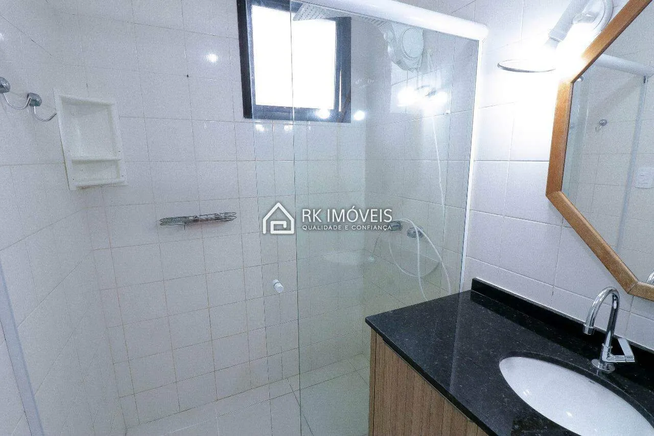 Rental apartment with 3 bedrooms and a balcony — photo 27