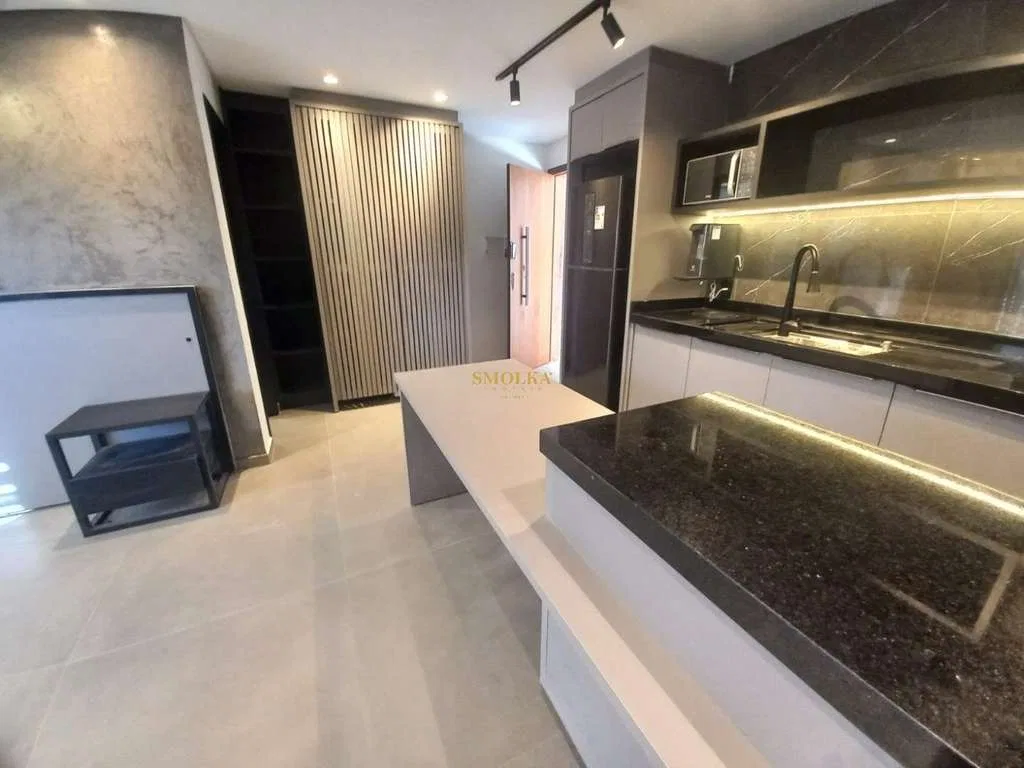 Estudio de 35 m² con cocina abierta y balcón — photo 2