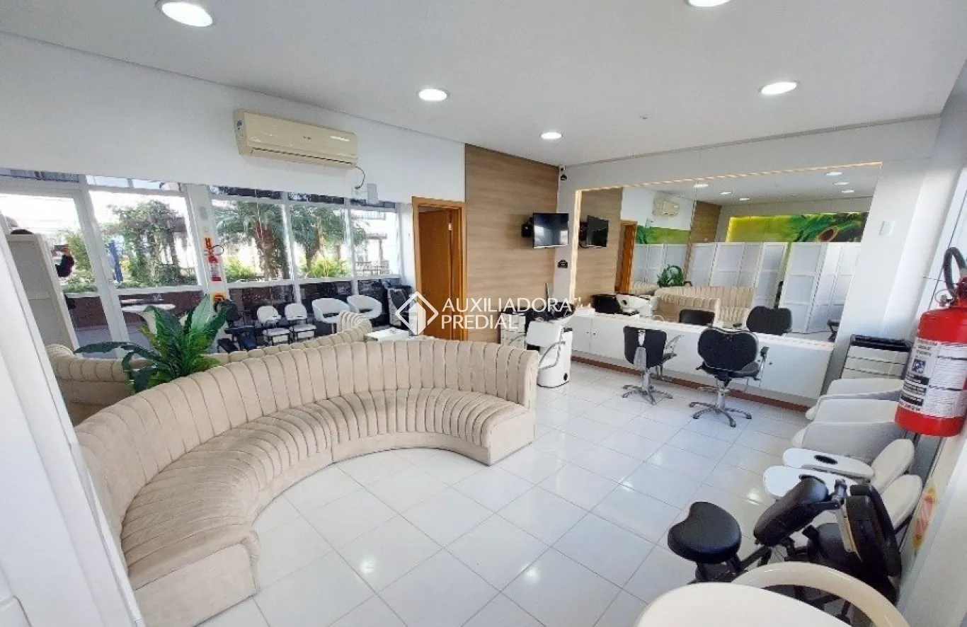 Apartment with open-plan kitchen and private garden — photo 42