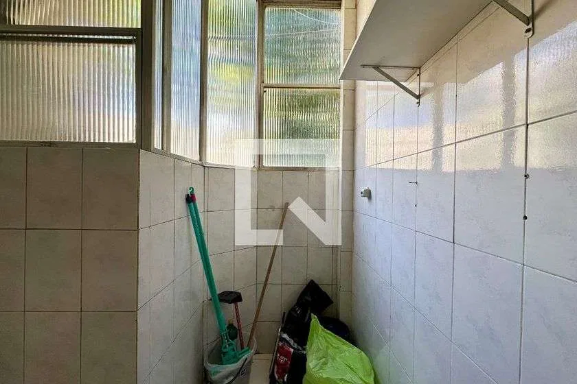Apartamento de 3 quartos com cozinha separada e 70 m² — photo 18