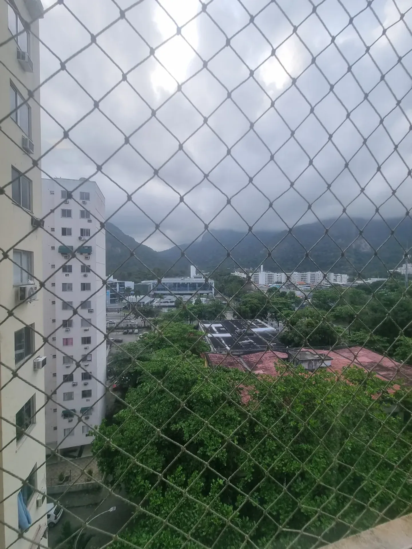 2-bedroom apartment with a mountain view in Rio de Janeiro — photo 13