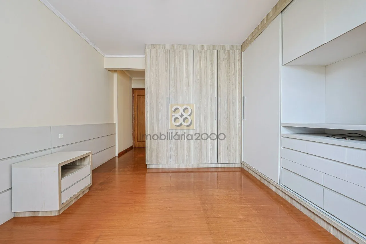 178 m² apartment with 3 bedrooms and 1 parking space — photo 25