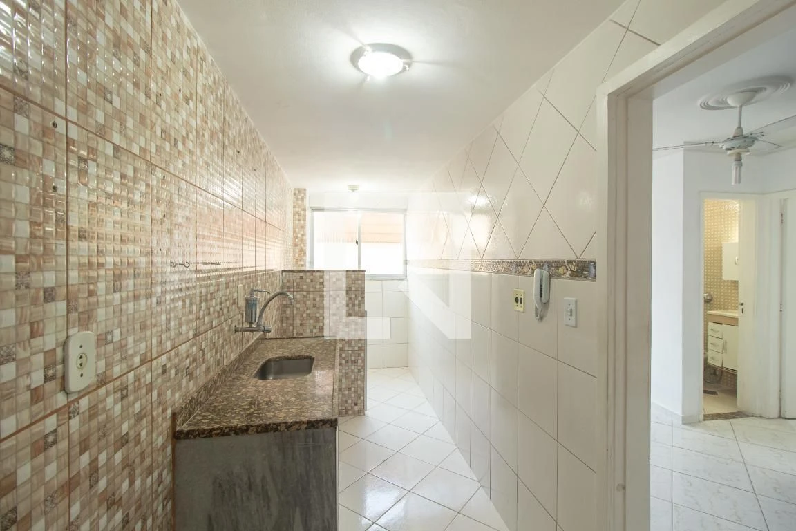 Apartamento de 1 dormitorio con cocina a gas cerrada — photo 3
