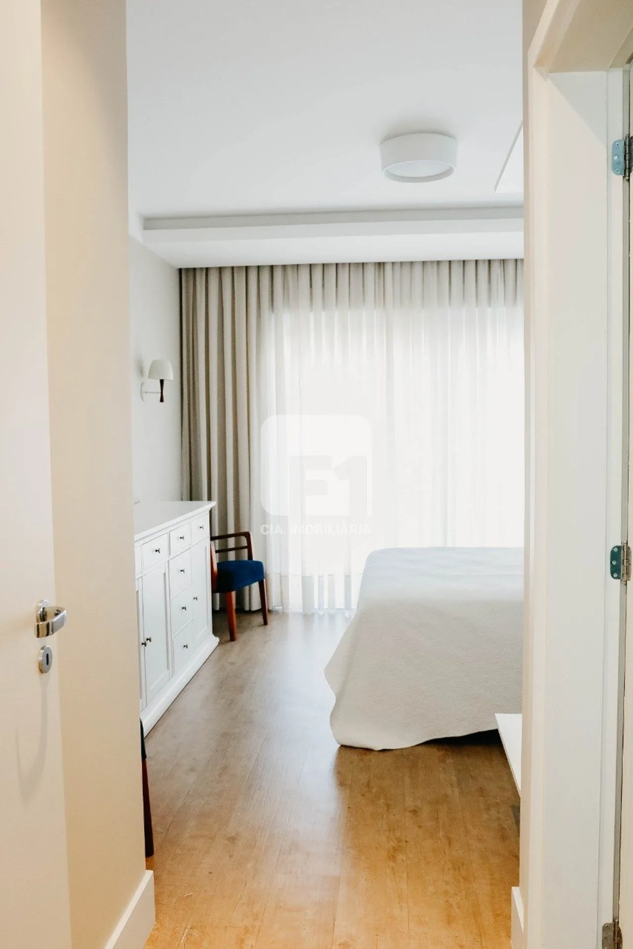 3-bedroom apartment with a private pool in Florianópolis — photo 57