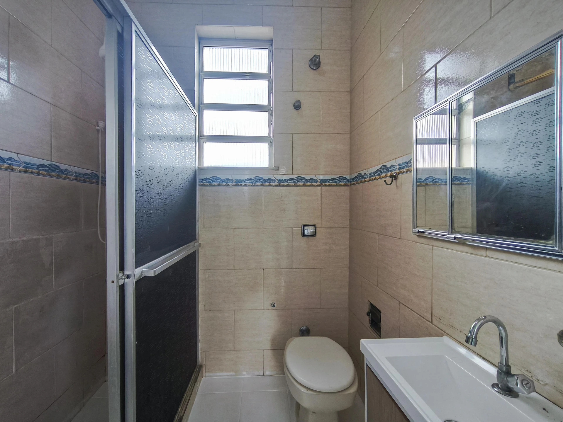 Квартира з 2 спальнями та балконом, доглянута — photo 7