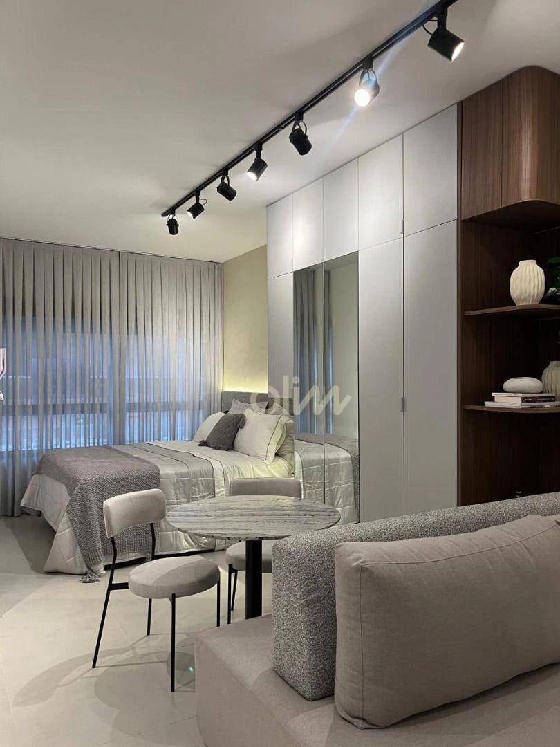 Furnished 31 m² studio with 1 parking spot and 1 bath